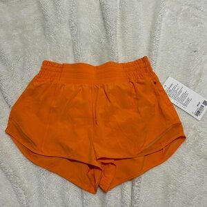 NWT Hotty Hot High-Rise Lined Short 2.5